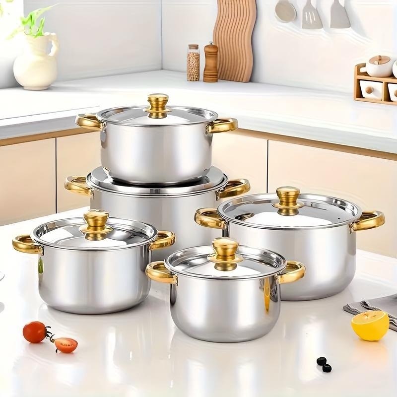 Set di pentole da cinque pezzi 🍲 Tutto il necessario per stufare, bollire e saltare in padella. Acciaio inossidabile rinforzato, coperchio trasparente, manico dorato. Adatto a tutti i tipi di piani cottura 🔥
