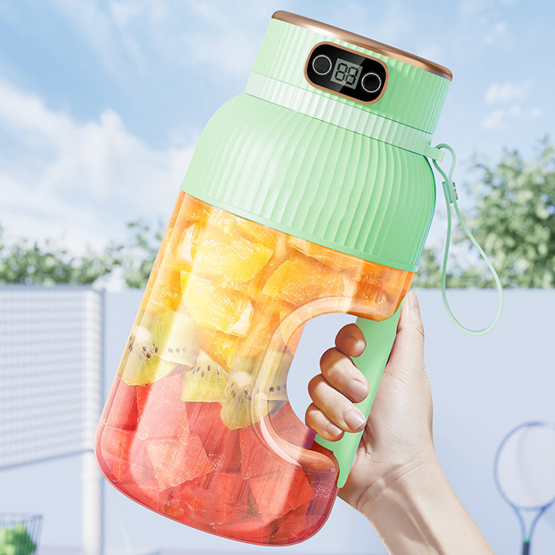Spremiagrumi 2 in 1 🍹 Bevi subito dopo aver estratto il succo. Grande capacità, display digitale, design con lame multiple. Portatile e indispensabile per la palestra e le attività all'aperto 🏋️