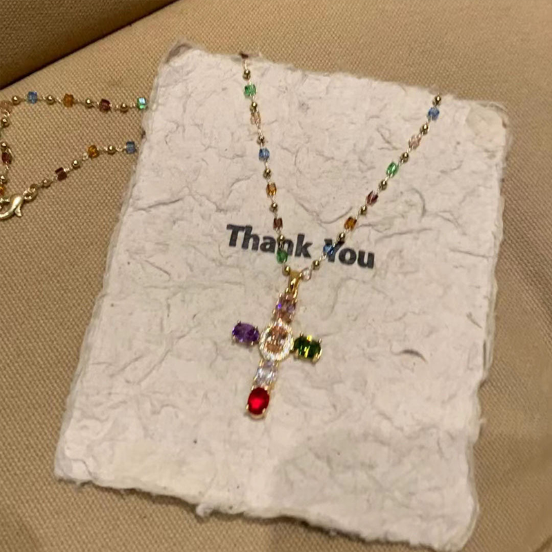 💎 50% DI SCONTO!! ✝️ Collana colorata con ciondolo a croce in strass – Brillantezza vivace, lunghezza regolabile e messaggio significativo ✨
