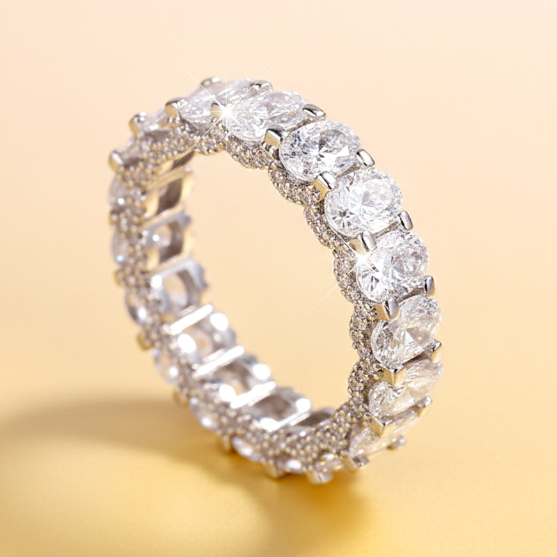 📢📢60% di sconto!!!🎅Anello alla moda con zircone scintillante Full Circle