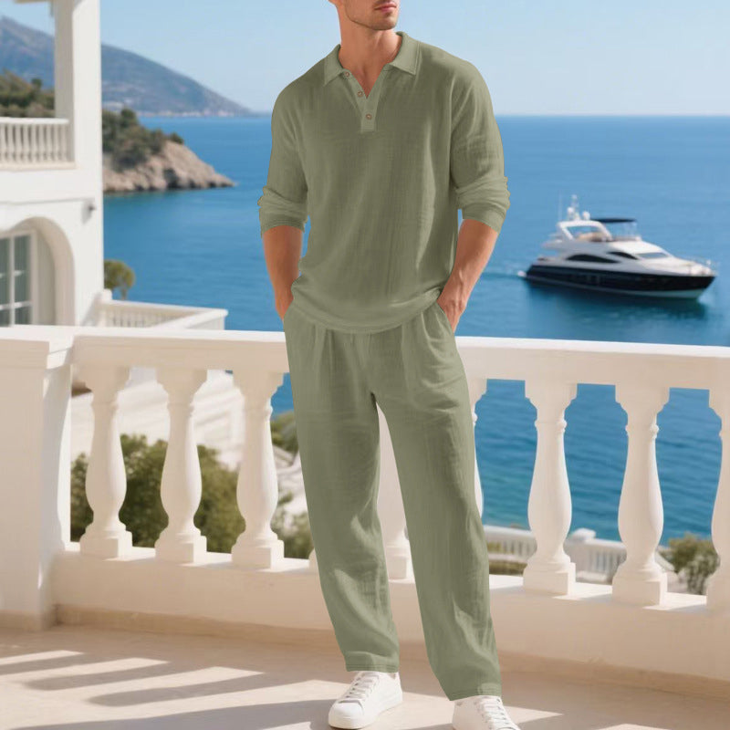 Completo due pezzi in lino ✨ Trasmette immediatamente raffinatezza. Traspirante e non fa sudare. Presenta un colletto a revers e tasche laterali. Perfetto dalla spiaggia alla cena. 🌊