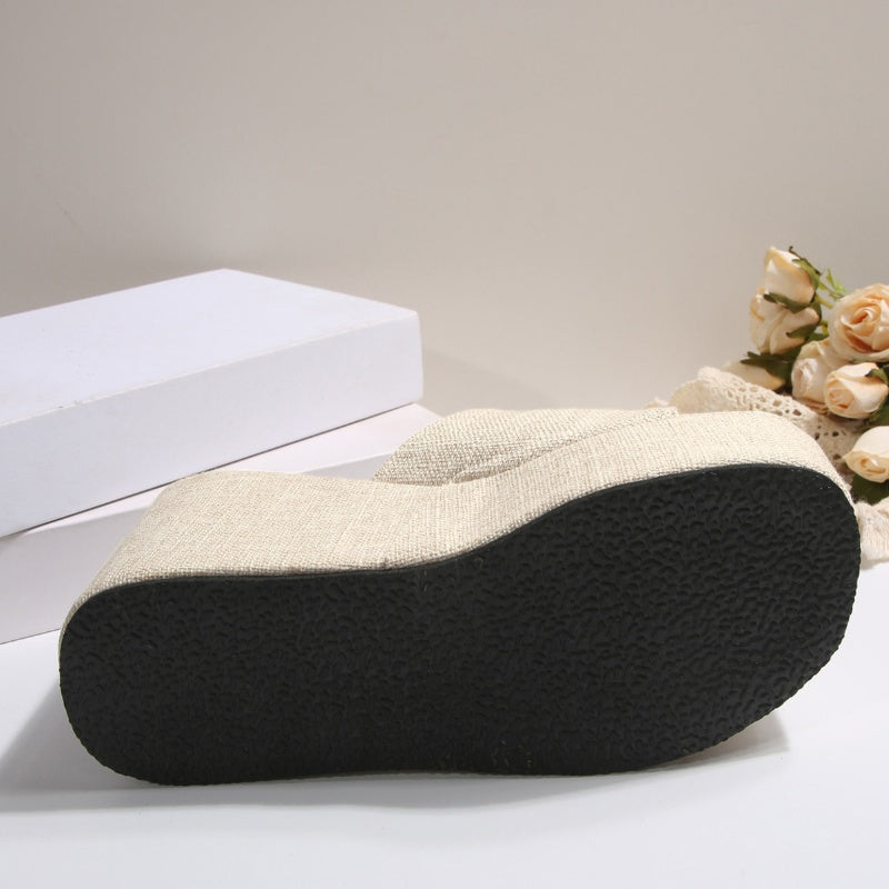 Sandali che aumentano l'altezza 👡 Modello slip-on, suola spessa per slanciare le gambe, texture antiscivolo, comodi tutto il giorno, perfetti per l'estate ☀️