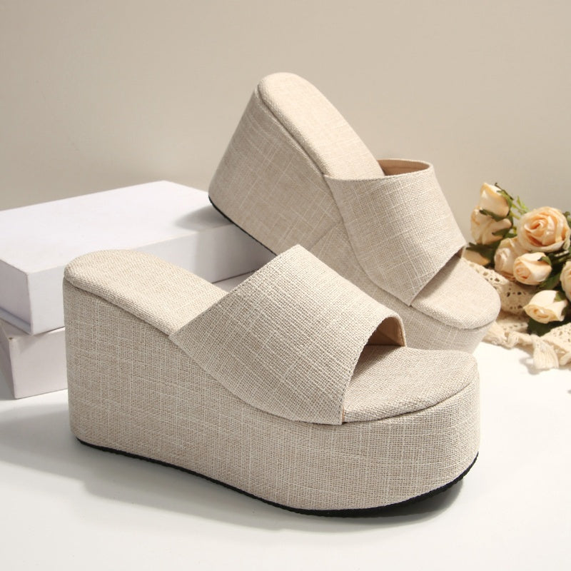 Sandali che aumentano l'altezza 👡 Modello slip-on, suola spessa per slanciare le gambe, texture antiscivolo, comodi tutto il giorno, perfetti per l'estate ☀️