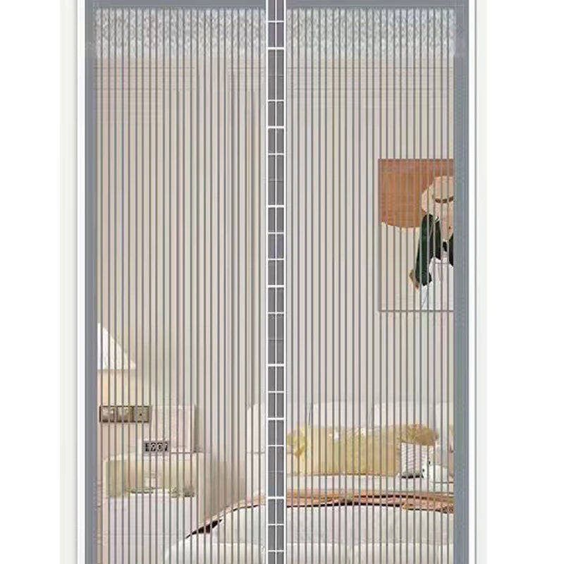 Zanzariere con chiusura magnetica, adatte per porte, balconi e terrazze.
