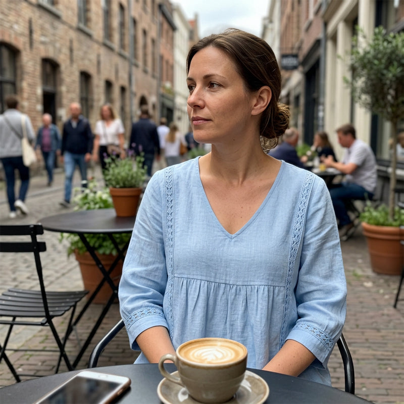 👚 SCONTO DEL 50% IN QUESTO MOMENTO! 🕊️ Top da donna con scollo a V e bordi in pizzo – scollo impero, maniche a 3/4 e linea fluida e vaporosa – romantico e comodo ✨