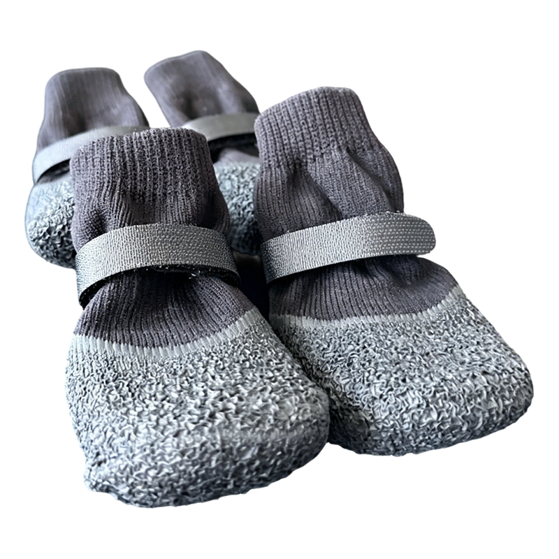 🐾 Scarpe impermeabili e antiscivolo per animali domestici | Protezione delle zampe resistente all'usura, al calore e al sale · Gomma testurizzata antiscivolo e anti-caduta